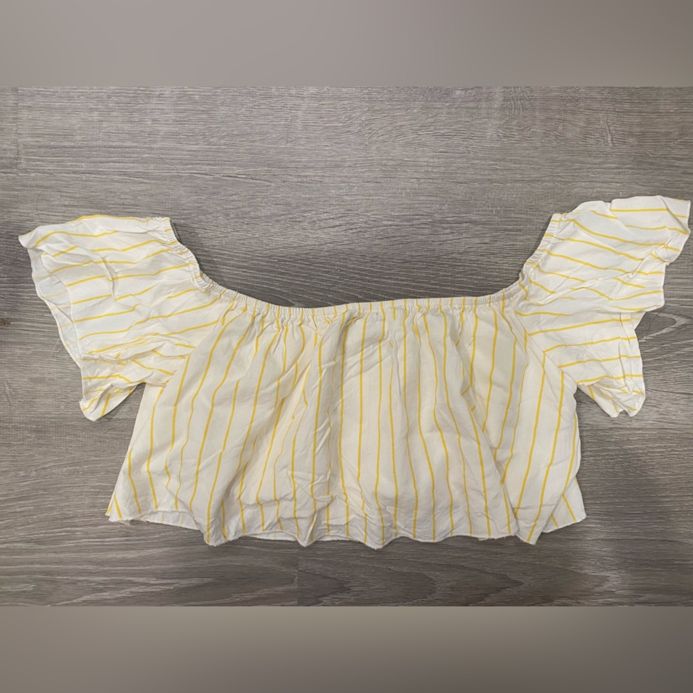 Forever 21 womens yellow/white, off the shoulder, crop top.